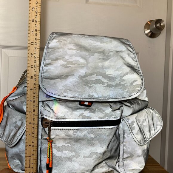 Steve Madden Reflective Silver Camo Backpack + Pouch – Rare! Streetstyle Bag main image 6